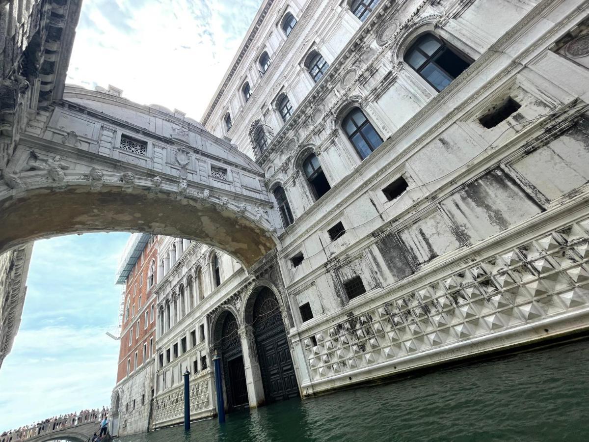 Ca' Ai Sospiri Apartment Venice Exterior photo